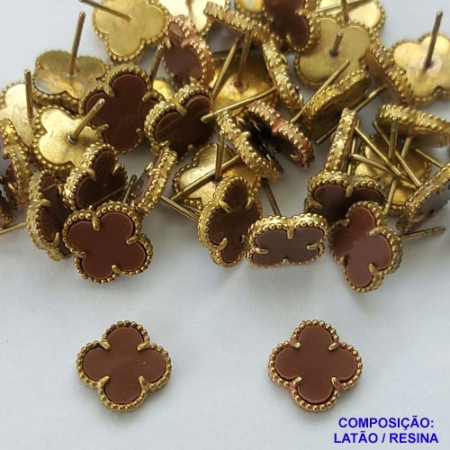 BRINCO NO BRUTO PRONTO PARA O BANHO(CX103) - BRINCO DE PINO TIPO VAN CLEEF MARROM 10MM - PESO: 1,0GR - COMPOSIÇÃO LATÃO E RESINA - BRU14011