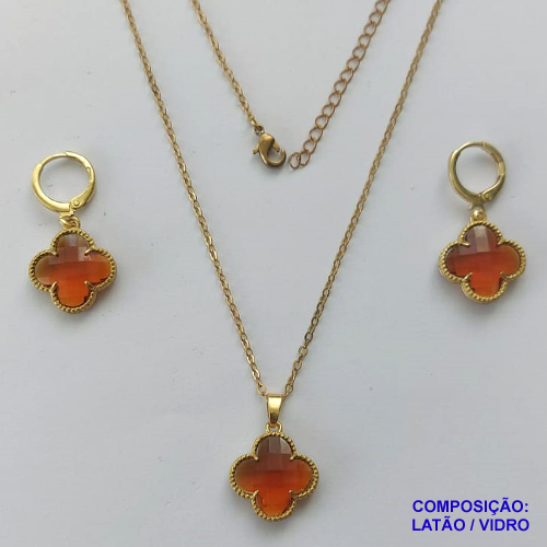 CONJUNTO NO BRUTO PRONTO PARA O BANHO - GARGANTILHA COM CORRENTE CADEADO 45CM + EXTENSOR - E BRINCOS ARGOLINHA DE PRESSÃO COM PINGENTES TIPO VAN CLEEF VIDRO MARROM 15MM - PESO TOTAL 6,7GR - BRU14026