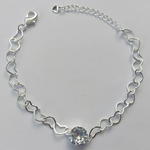 PULSEIRA FOLHEADA A PRATA COM 50 MILÉSIMOS + VERNIZ DIAMOND - CORRENTE CORAÇÃO 17CM + EXTENSOR E FECHO LAGOSTA - PINGENTE EM ZIRCÔNIA CRISTAL 9MM - PRA146
