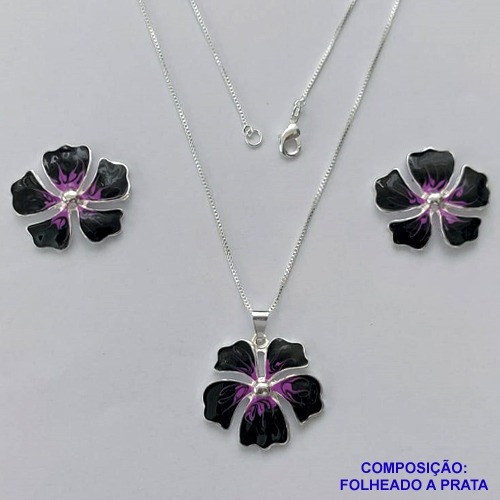 CONJUNTO FOLHEADO A PRATA COM 50 MILÉSIMOS + VERNIZ DIAMOND - CONJUNTO COM CORRENTE VENEZIANA 45CM - BRINCOS DE PINO E PINGENTES EM FLORES ESMALTADAS PRETA COM ROXO  17X20MM - PRA160