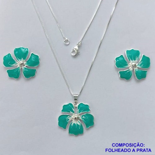 CONJUNTO FOLHEADO A PRATA COM 50 MILÉSIMOS + VERNIZ DIAMOND - CONJUNTO COM CORRENTE VENEZIANA 45CM - BRINCOS DE PINO E PINGENTES EM FLORES ESMALTADAS VERDE COM BRANCO 24X22MM - PRA165