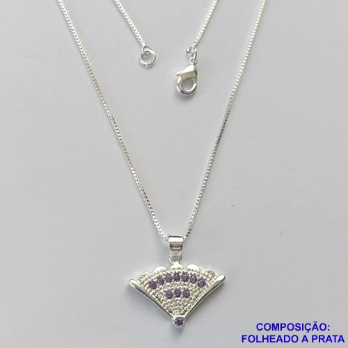 GARGANTILHA FOLHEADA A PRATA COM 50 MILÉSIMOS + VERNIZ DIAMOND- GARGANTILHA CORRENTE VENEZIANA 45CM PINGENTE LEQUE COM MICRO ZIRCÔNIAS LILÁS 17X12MM - FECHO LAGOSTA PRA182