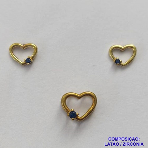 CONJUNTO NO BRUTO PRONTO PARA O BANHO (CX109)(CX000704C022) - CONJUNTO CORAÇÃO VAZADO COM MICRO ZIRCÔNIA AZUL 10MM E BRINCO DE PINO CORAÇÃO COM MICRO ZIRCÔNIA AZUL 7MM - PESO TOTAL DO PAR 1,0GR - BRU14277