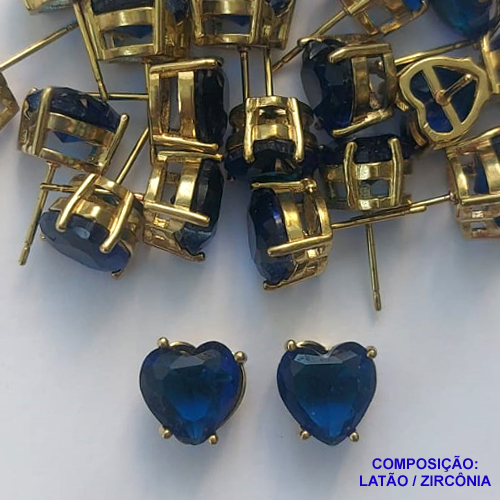 BRINCO NO BRUTO PRONTO PARA O BANHO - BRINCOS DE PINO COM BASE EM ALTA FUSÃO E PEDRA EM ZIRCÔNIA CORAÇÃO AZUL ESCURO 10X10MM - PESO TOTAL 2,7GR - BRU14415