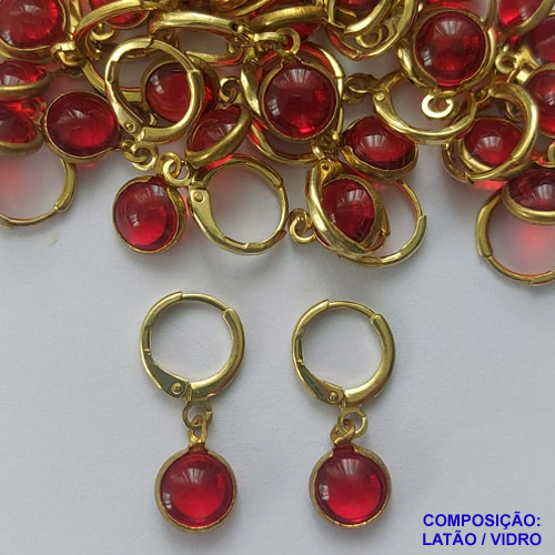 BRINCO NO BRUTO PRONTO BANHO - BRINCO ARGOLINHA DE PRESSÃO (TRANQUETA) COM PINGENTE REDONDO EM VIDRO VERMELHO 8MM - PESO TOTAL 1,6GR - BRU14479
