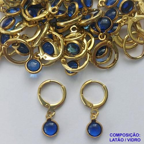 BRINCO NO BRUTO PRONTO BANHO - BRINCO ARGOLINHA DE PRESSÃO (TRANQUETA) COM PINGENTE REDONDO EM VIDRO AZUL ESCURO 6MM - PESO TOTAL 1,5GR - BRU14484