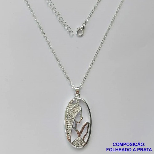 GARGANTILHA FOLHEADA A PRATA COM 50 MILÉSIMOS + VERNIZ DIAMOND - GARGANTILHA CORRENTE CADEADO 45CM PINGENTE NOSSA SENHORA APARECIDA COM MICRO ZIRCÔNIAS 17X30MM - FECHO LAGOSTA PRA286