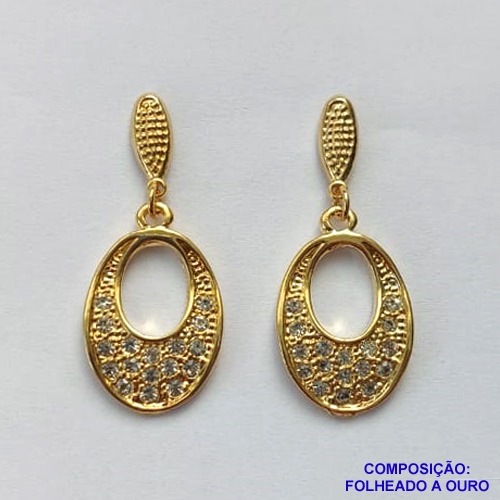 BRINCO FOLHEADO A OURO - BANHADO COM 5 MILÉSIMOS + VERNIZ DIAMOND - BRINCO DE PINO OVAL COM MICRO ZIRCÔNIAS 10MM - OURO295