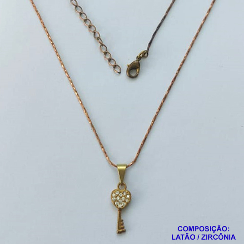 GARGANTILHA NO BRUTO PRONTA PARA O BANHO - (CX.117)  GARGANTILHA COM CORRENTE L11 45CM E PINGENTE CHAVE CRAVEJADA EM MICROS ZIRCÔNIAS 6X16MM - PESO TOTAL 2,3GR - BRU14661