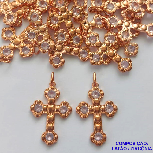 PINGENTE NO BRUTO PRONTO PARA O BANHO - (CX.39)  PINGENTE CRUCIFIXO COM ZIRCÔNIAS 19X29MM - COMPOSIÇÃO: LATÃO / ZIRCÔNIA - PESO TOTAL 1,7GR - BRU14678