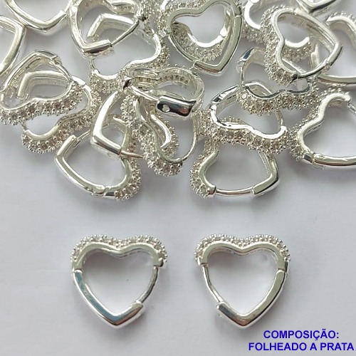 BRINCO FOLHEADA A PRATA COM 50 MILÉSIMOS + VERNIZ DIAMOND - BRINCO ARGOLA FORMATO CORAÇÃO COM 2 FILEIRAS DE MICRO ZIRCÔNIAS 12MM PRA321
