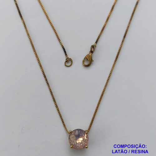 GARGANTILHA NO BRUTO PRONTO PARA O BANHO - GARGANTILHA COM PINGENTE BASE EM ALTA FUSÃO E PEDRA EM RESINA BEGE 10X10MM - PESO TOTAL 2,6GR - BRU14723