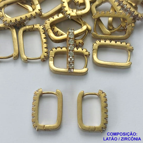 BRINCO NO BRUTO PRONTO PARA O BANHO - (CX.118)  BRINCO ARGOLA (TRANQUETA) CRAVEJADO EM MICROS ZIRCÔNIAS - TAMANHO 16MM LARGURA 2MM - PESO TOTAL 3GR - COMPOSIÇÃO: LATÃO / ZIRCÔNIA- BRU14745