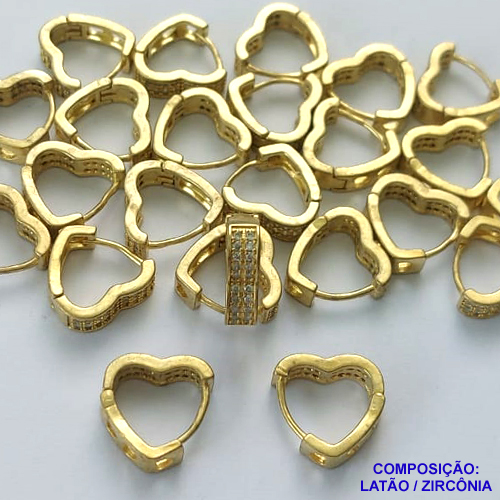 BRINCO NO BRUTO PRONTO PARA O BANHO - (CX.118)  BRINCO ARGOLA CORAÇÃO (TRANQUETA) CRAVEJADO COM DUAS FILEIRAS DE MICROS ZIRCÔNIAS - TAMANHO 14MM LARGURA 4MM - PESO TOTAL 2,4GR - COMPOSIÇÃO: LATÃO / ZIRCÔNIA - BRU14763