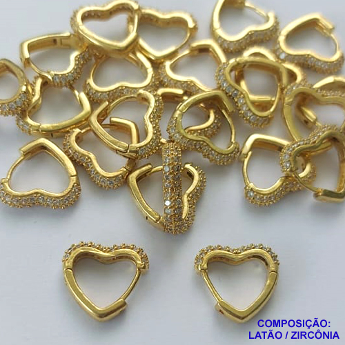 BRINCO NO BRUTO PRONTO PARA O BANHO - (CX.118)  BRINCO ARGOLA CORAÇÃO (TRANQUETA) CRAVEJADO COM DUAS FILEIRAS DE MICROS ZIRCÔNIAS - TAMANHO 15MM LARGURA 3MM - PESO TOTAL 2,4GR - COMPOSIÇÃO: LATÃO / ZIRCÔNIA - BRU14764