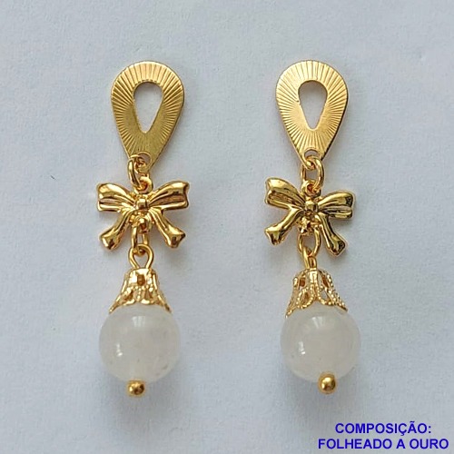 BRINCO FOLHEADO A OURO - BANHADO COM 5 MILÉSIMOS + VERNIZ DIAMOND - BRINCO DE PINO LAÇO COM PEDRA BRANCA 5MM - OURO297
