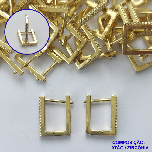 BRINCO NO BRUTO PRONTO PARA O BANHO - (CX.129)  BRINCO ARGOLA (TRANQUETA) QUADRADRO CRAVEJADO COM MICROS ZIRCÔNIAS - TAMANHO 15MM LARGURA 2MM - PESO TOTAL 2,5GR - COMPOSIÇÃO: LATÃO / ZIRCÔNIA - BRU14826