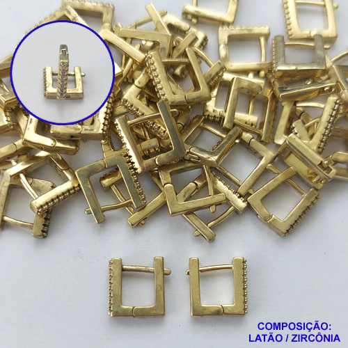 BRINCO NO BRUTO PRONTO PARA O BANHO (Cx125)- BRINCO ARGOLA (TRANQUETA) QUADRADRO CRAVEJADO COM MICROS ZIRCÔNIAS - TAMANHO 10MM LARGURA 2MM - PESO TOTAL 2,2GR - COMPOSIÇÃO: LATÃO / ZIRCÔNIA - BRU14827
