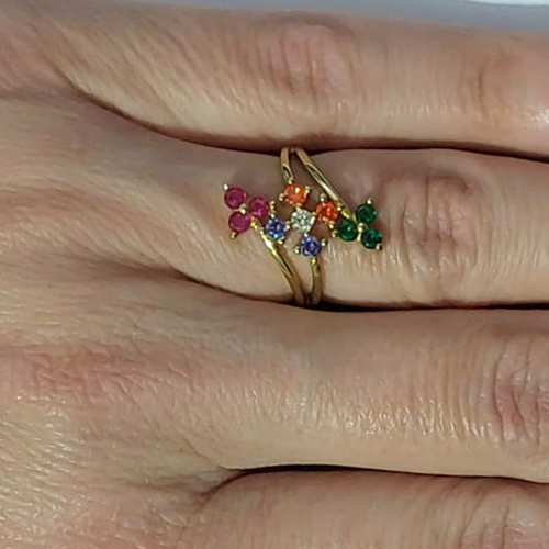 ANEL NO BRUTO PRONTO PARA O BANHO(CX121) - (AX001190 MIX) ANEL  CRAVEJADO EM MICROS ZIRCÔNIAS COLORIDAS - PESO MÉDIO 2,3GR - COMPOSIÇÃO: LATÃO / ZIRCÔNIA - ANEL000470
