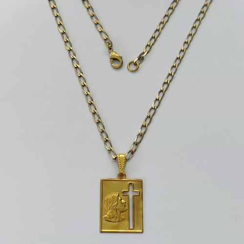 GARGANTILHA NO BRUTO PRONTA PARA O BANHO - (E3300)  (CX.131)  GARGANTILHA COM CORRENTE 60CM (M188) E PINGENTE PLACA JESUS COM CRUCIFIXO VAZADO 20X25MM - COMPOSIÇÃO: 100% LATÃO - PESO TOTAL 8,4GR - BRU15145