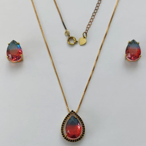 CONJUNTO NO BRUTO PRONTO PARA O BANHO - CONJUNTO COM CORRENTE VENEZIANA 45CM - BRINCOS DE PINO E PINGENTE BASE EM ALTA FUSÃO COM ZIRCÔNIAS NEGRAS E PEDRA EM ZIRCÔNIA RAINBOW 10X14MM - PESO TOTAL 8,2GR - BRU15175