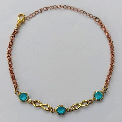 PULSEIRA NO BRUTO PRONTA PARA O BANHO -  (CX.04)  PULSEIRA COM CRISTAIS AZUIS  - TAMANHO 18CM - PESO TOTAL 2GR- BRU15278