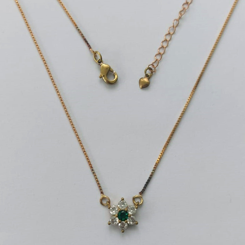 GARGANTILHA NO BRUTO PRONTA PARA O BANHO - (CX..134)  (ACS001674 C296) GARGANTILHA COM CORRENTE VENEZIANA COM PINGENTE FLOR CRAVEJADO EM ZIRCÔNIAS 10MM - PESO: 3GR - COMPOSIÇÃO: 100% LATÃO - BRU15361