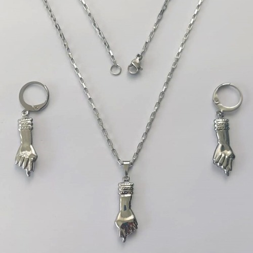 CONJUNTO EM AÇO INOXIDÁVEL(CX117) - (AÇO1012) - CONJUNTO COM CORRENTE 50CM E BRINCOS ARGOLINHA DE PRESSÃO COM PINGENTES FIGA 8X24MM - COMPOSIÇÃO: AÇO INOXIDÁVEL - AÇO2112
