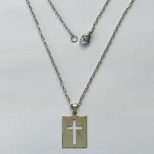 GARGANTILHA EM AÇO INOXIDÁVEL (CX69)-  GARGANTILHA COM CORRENTE( ACO12) 50CM E PINGENTE CRUCIFIXO RETANGULAR 14X20MM - COMPOSIÇÃO: AÇO INOXIDÁVEL - AÇO2138