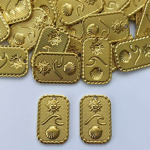 ACESSÓRIO NO BRUTO PRONTO PARA BANHO - (4683) (CX.09) PLACA COM SOL ONDA E CONCHA 20MM - PESO: 2,1GR - (VALOR UNITÁRIO) BRU0003142