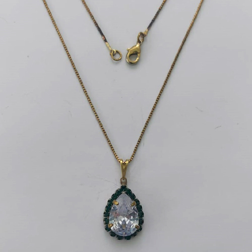 GARGANTILHA NO BRUTO PRONTA PARA O BANHO -  (CX.25) CORRENTE VENEZIANA 45CM E PINGENTES COM BASES CRAVEJADAS EM CRISTAIS VERDES E ZIRCÔNIA CRISTAL 10X14MM - PESO TOTAL 3,84GR - BRU15585