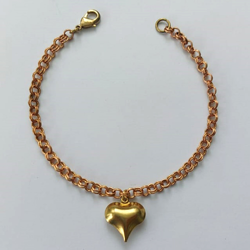 PULSEIRA NO BRUTO PRONTA PARA O BANHO - (L-1067D) PULSEIRA COM ELOS DUPLOS E PINGENTE CORAÇÃO DUPLO LISO 16MM - TAMANHO 18CM - LARGURA 4MM - FECHO LAGOSTA - PESO 5,2GR - COMPOSIÇÃO: 100% LATÃO - BRU15623