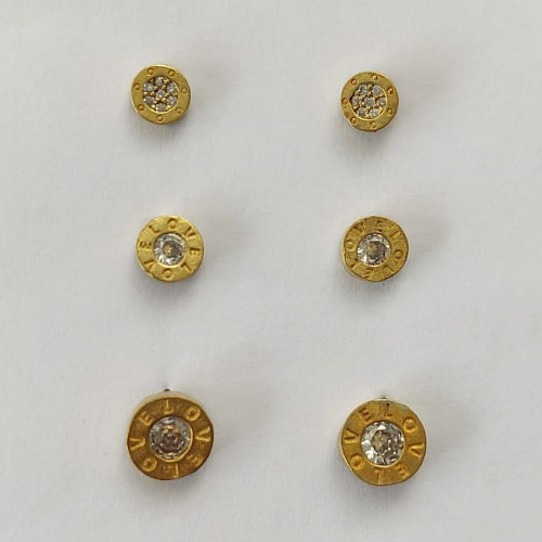 BRINCO NO BRUTO PRONTO PARA O BANHO -  (CX.120) TRIO DE BRINCO REDONDO COM ZIRCÔNIA - TAMANHOS: 5/6/7MM - COMPOSIÇÃO: LATÃO / ZIRCÔNIA - PESO TOTAL 1,8GR - BRU15654