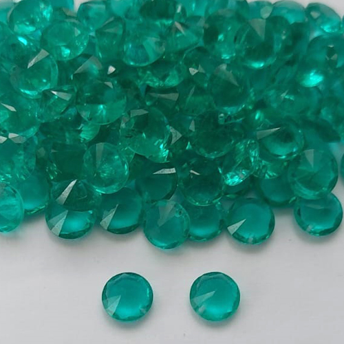 ACESSÓRIO NO BRUTO PRONTO PARA O BANHO - (CX.120)  ZIRCÔNIA VERDE REDONDA - TAMANHO 8MM - (VENDA POR UNIDADE) - BRU0003149