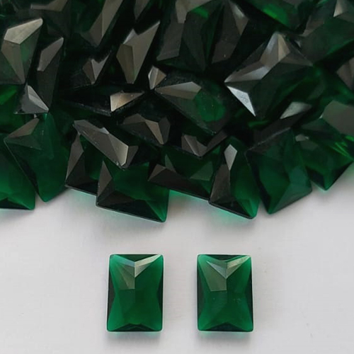 ACESSÓRIO NO BRUTO PRONTO PARA BANHO (POTE) - ZIRCÔNIA VERDE ESCURA 10X14MM - PESO: 0,8GR - (VALOR UNITÁRIO) - BRU0003174