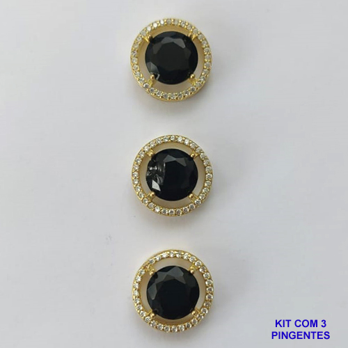 PINGENTE NO BRUTO PRONTO PARA O BANHO - KIT COM 3 PINGENTES COM BASES EM ALTA FUSÃO REDONDAS CRAVEJADAS COM MICROS ZIRCÔNIAS CRISTAIS E PEDRA EM ZIRCÔNIA PRETA 10MM - PESO TOTAL 6,6GR - BRU15804