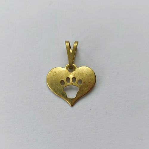 PINGENTE NO BRUTO PRONTO PARA O BANHO - (V3664) PINGENTE CORAÇÃO COM PATINHA VAZADA 10MM - PESO: 0,3GR - COMPOSIÇÃO: 100% LATÃO - BRU15865