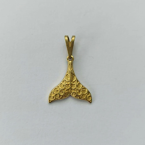 PINGENTE NO BRUTO PRONTO PARA O BANHO - (3817) PINGENTE RABO DE BALEIA 14MM - PESO: 0,3GR - COMPOSIÇÃO: 100% LATÃO - BRU15867