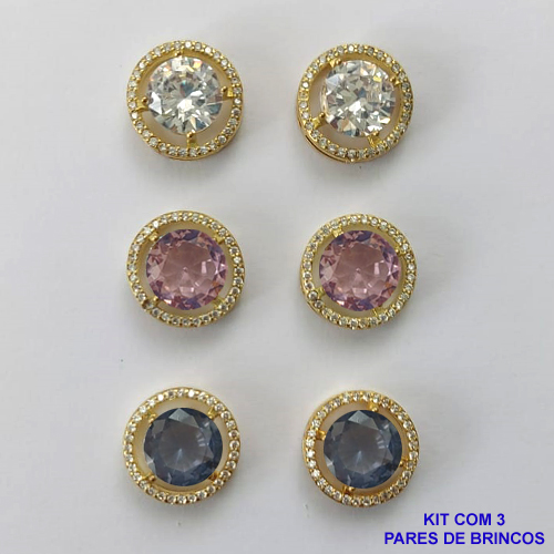 BRINCO NO BRUTO PRONTO PARA O BANHO - KIT COM 3 BRINCOS DE PINO COM BASES EM ALTA FUSÃO REDONDAS CRAVEJADAS COM MICROS ZIRCÔNIAS CRISTAIS E PEDRAS EM ZIRCÔNIAS 10MM - PESO TOTAL 16,4GR BRU15878