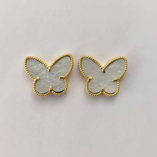 BRINCO FOLHEADO A OURO - BANHADO COM 5 MILÉSIMOS + VERNIZ DIAMOND - (BRJ4094) BRINCO DE PINO BORBOLETA MADRE PÉROLA 14MM - OURO371