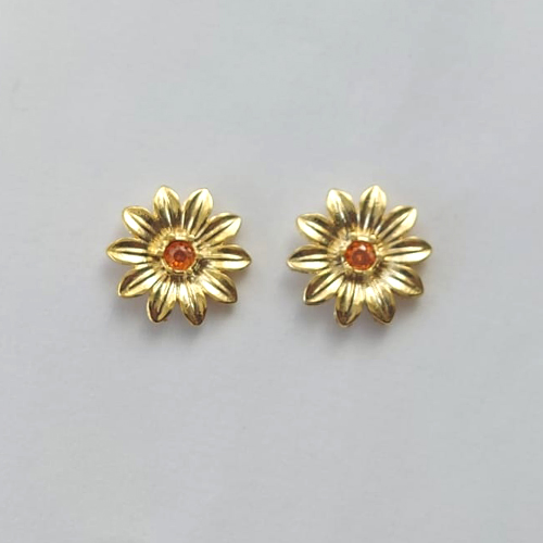 BRINCO FOLHEADO A OURO - BANHADO COM 5 MILÉSIMOS + VERNIZ DIAMOND - (BDK021) BRINCO DE PINO FLOR COM ZIRCÔNIA LARANJA 14MM - OURO376