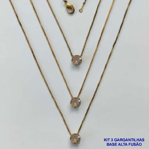 GARGANTILHA NO BRUTO PRONTA PARA O BANHO - KIT COM 3 GARGANTILHAS COM CORRENTES VENEZIANAS 45CM COM BASES EM LATÃO E PINGENTE EM ZIRCÔNIA PONTO DE LUZ MARROM REDONDA 6X6CM - PESO TOTAL 7,2GR - BRU16005