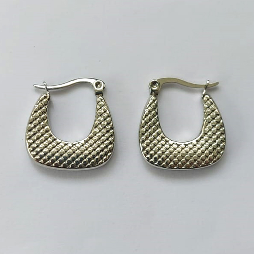 BRINCO EM AÇO INOXIDÁVEL - BRINCO ARGOLA 20MM - (CX.137) COMPOSIÇÃO: AÇO INOXIDÁVEL - AÇO2149