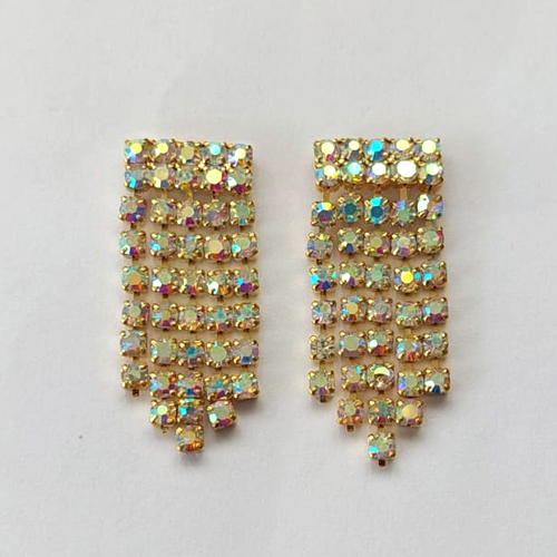 BRINCO FOLHEADO A OURO - BANHADO COM 5 MILÉSIMOS + VERNIZ DIAMOND - BRINCO DE PINO TODO EM ZIRCÔNIAS 28MM - OURO416