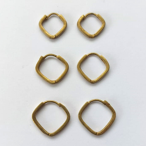 BRINCO NO BRUTO PRONTO PARA O BANHO - BRINCO DE TRIO ARGOLA - TAMANHOS: 11/13/15MM - PESO TOTAL 3,6GR - BRU16106