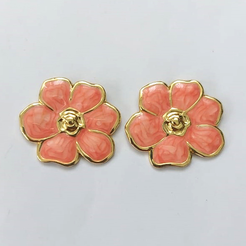 BRINCO EM AÇO INOXIDÁVEL - (CX.140) BRINCO DE PINO DOURADO FLOR ESMALTADA LARANJA 25MM - COMPOSIÇÃO: AÇO INOXIDÁVEL DOURADO - AÇO2220