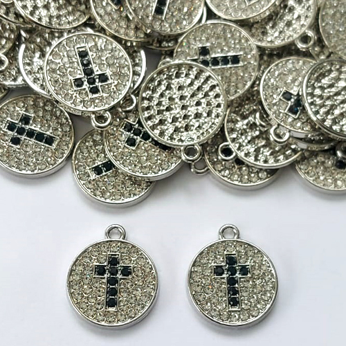 ACESSÓRIO PINGENTE REDONDO CRUCIFIXO COM STRASS 15MM - COMPOSIÇÃO: METAL - BIJU00025