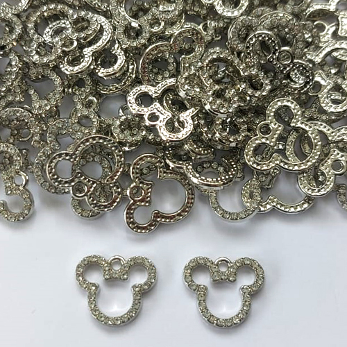 ACESSÓRIO PINGENTE PERSONAGEM DESENHO COM STRASS 13X16MM - COMPOSIÇÃO: METAL - BIJU00030