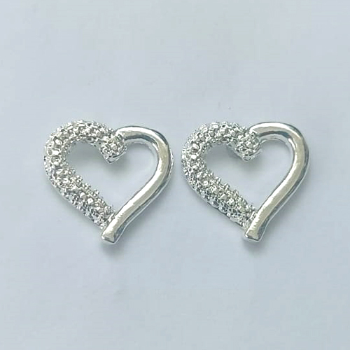 BRINCO FOLHEADO A PRATA COM 50 MILÉSIMOS + VERNIZ DIAMOND - (CRIS) BRINCO DE PINO CORAÇÃO VAZADO 12MM - PRA617