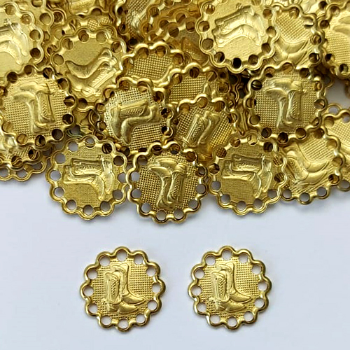 ACESSÓRIO NO BRUTO PRONTO PARA O BANHO - (3.2003) (CX.113) PINGENTE REDONDO BOTAS COWBOY 12MM - COMPOSIÇÃO: 100% LATÃO - PESO TOTAL 0,3GR - BRU0003226